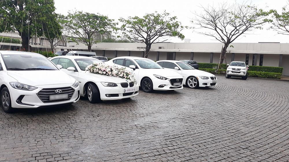 Nhà xe sân bay Tân Sơn Nhất ở Thuê xe Huy Đạt có đội xe đa dạng